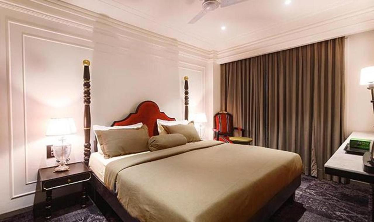 Fabhotel Prime The Seven Seeds Új-Delhi Kültér fotó